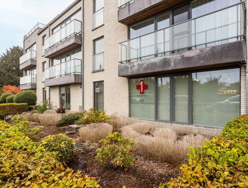                                         Bureaux à vendre à Denderleeuw, € 349.000
