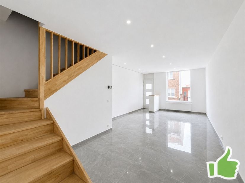 Maison entièrement rénovée Coup de coeur assuré ! <br />
Maison entièrement rénovée récemment, aucun travaux à prévoir. L'électricité, la plomberie et