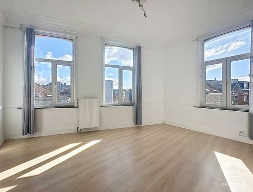                                         Appartement te huur in Elsene, € 1.245
