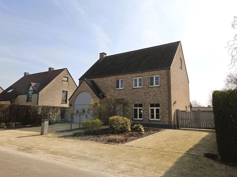 Maison à vendre
                    à 3128 Baal