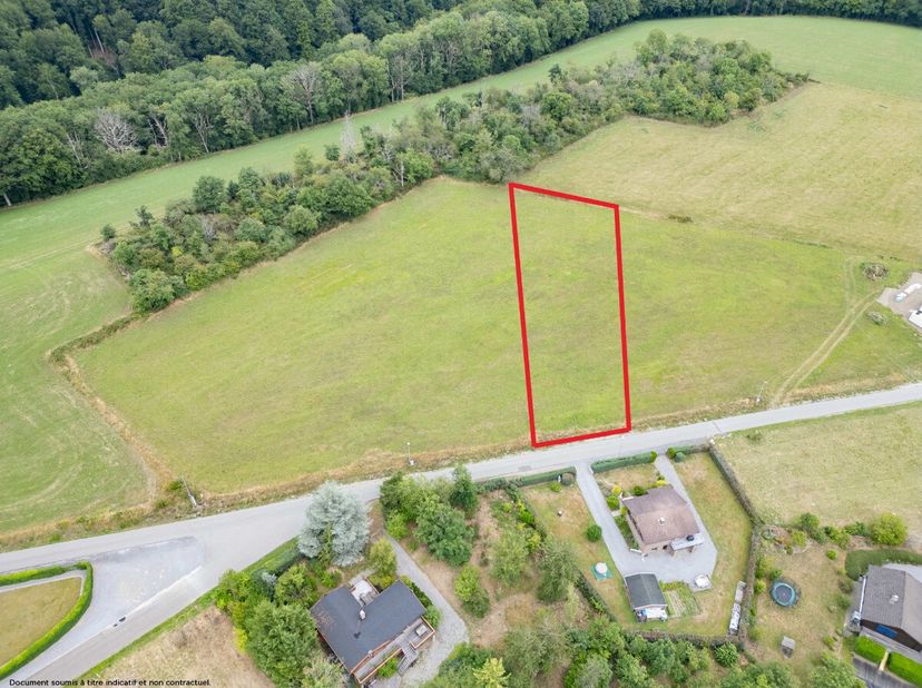 ERA B-LUX stelt u met plezier dit prachtige bouwperceel voor, gelegen in de charmante gemeente Durbuy.Gelegen op het Plateau du Soleil, geniet dit vla