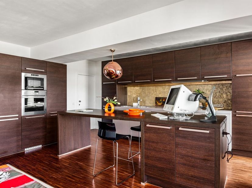 Situation :<br />
Cet appartement exclusif, entièrement rénové, bénéficie d'un emplacement de choix sur la très prisée avenue Fruithoflaan, avec un ex