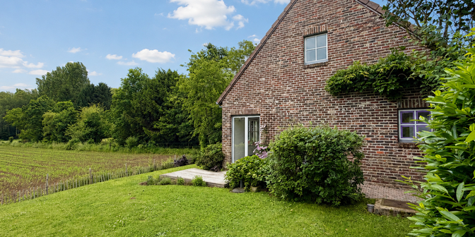 Maison à louer à 1325 Dion-le-Mont