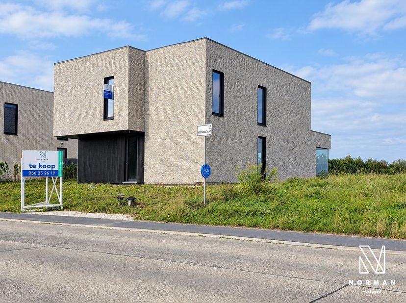 Huis te koop in Rekkemsestraat 308,
                    8510 Marke