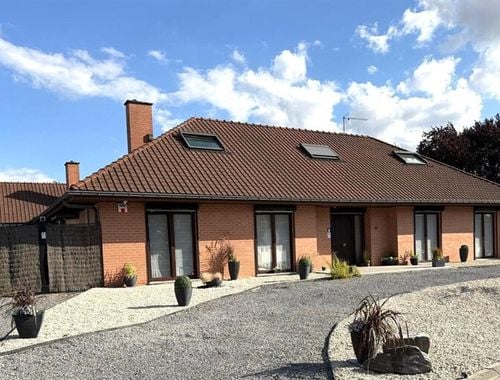                                         Villa te koop in Dottignies, € 685.000
