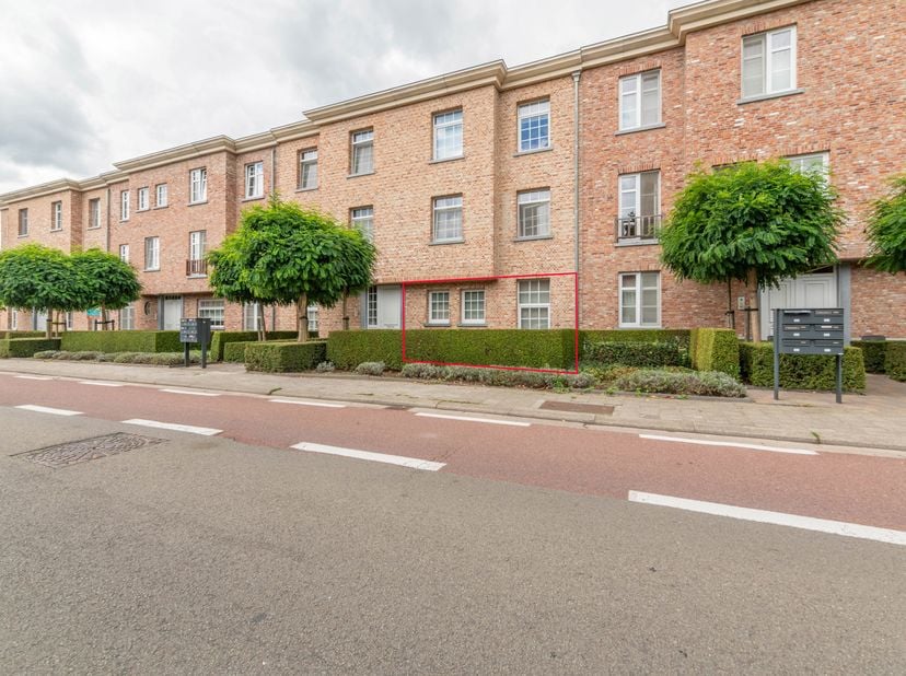 Appartement te koop in U.N.O.-Laan 52 bus 2,
                    2620 Hemiksem