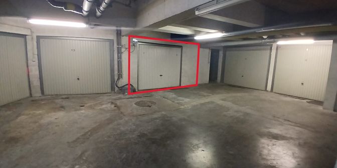 Garage te koop in Hugo Verrieststraat 77, 8800 Roeselare