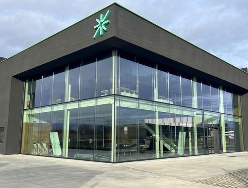                                         Bedrijfsgebouw te huur in Lokeren, € 11.900
