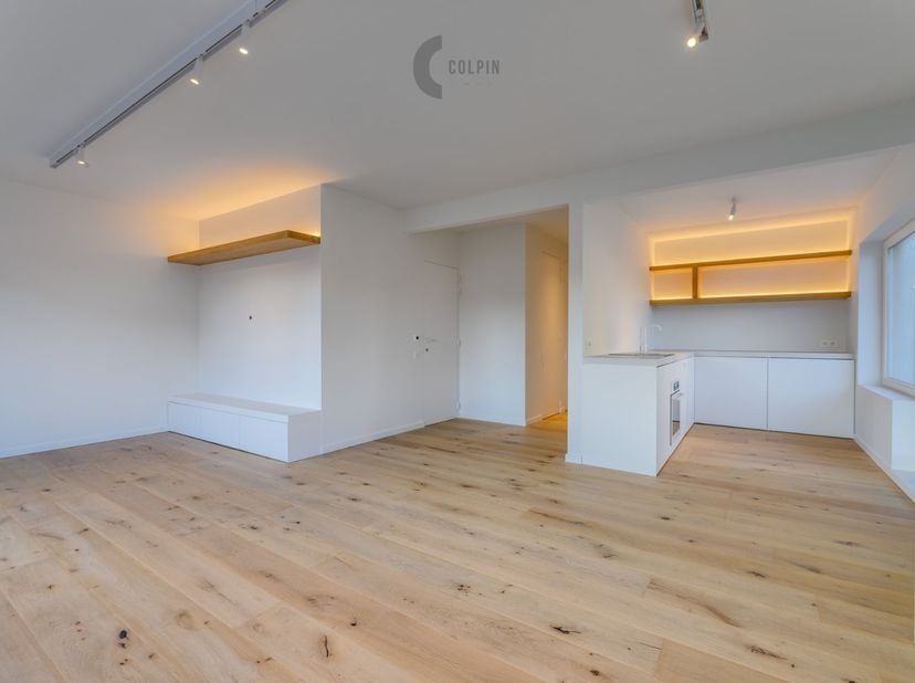 Vous êtes à la recherche d’un appartement clé en main à Knokke-Heist, situé dans un emplacement de premier choix à proximité immédiate de la digue et