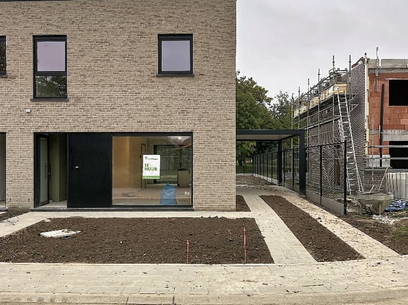 Huis te huur in Eekhoute 117,
                    8972 Proven
