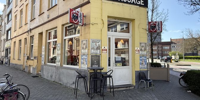 Bedrijfsvastgoed over te nemen in Frère-Orbanstraat 1, 8400 Oostende
