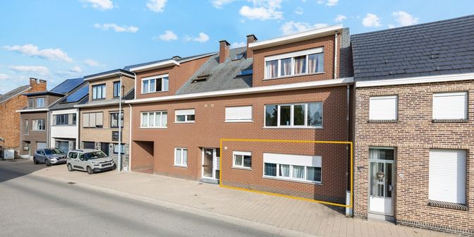 Appartement te koop in Hekelgemstraat 35 bus 2, 9320 Erembodegem