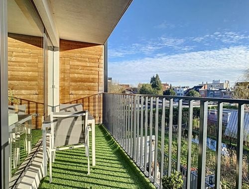                                         Appartement à louer à Laeken, € 1.150
