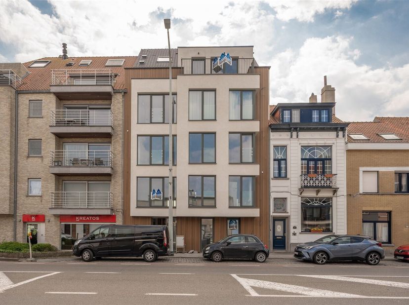 Appartement te koop
                    in 8370 Uitkerke