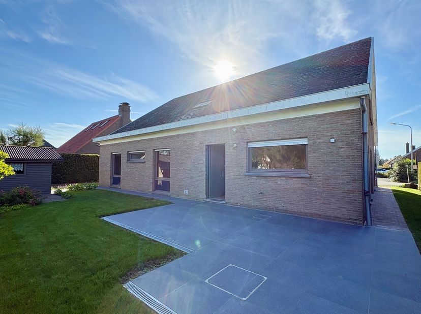 Huis te koop in Lisdoddestraat 5,
                    8501 Bissegem