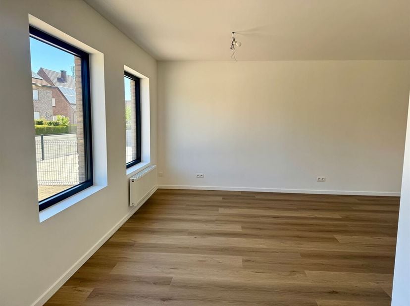 Maison rénovée et prête à emménager, avec 3 chambres, dans un emplacement de choix à Lier !<br />
Situation<br />
Cette maison entièrement rénovée et