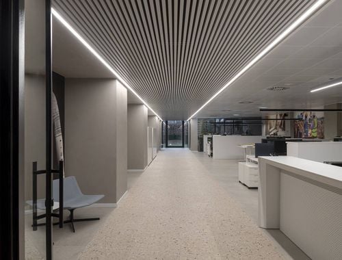                                         Bureaux avec habitation à vendre à Zedelgem, € 1.600.000
