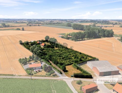                                         Villa te koop in Roesbrugge-Haringe, € 260.000
