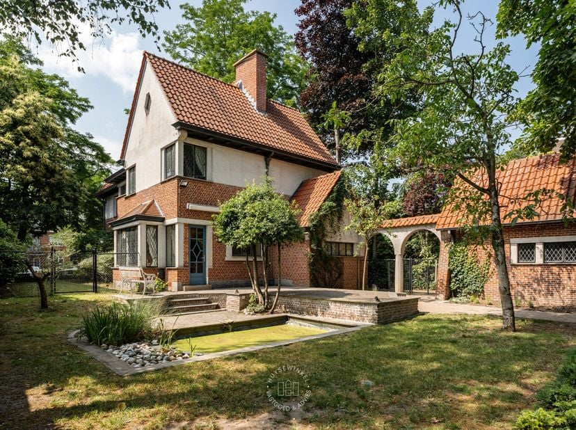 Huis te koop in Krijgslaan 183,
                    9000 Gent
