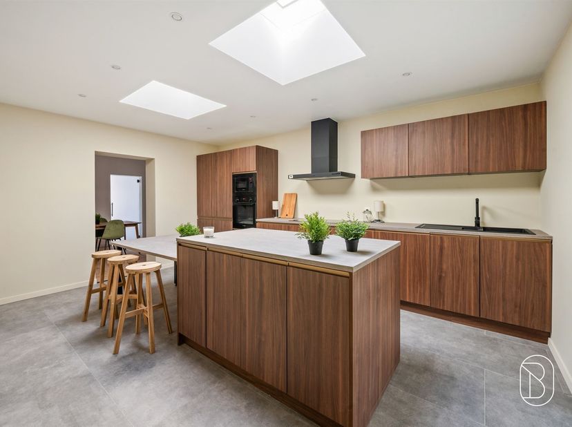 Huis te koop in Hermes Van Wynghenestraat 4,
                    9600 Ronse