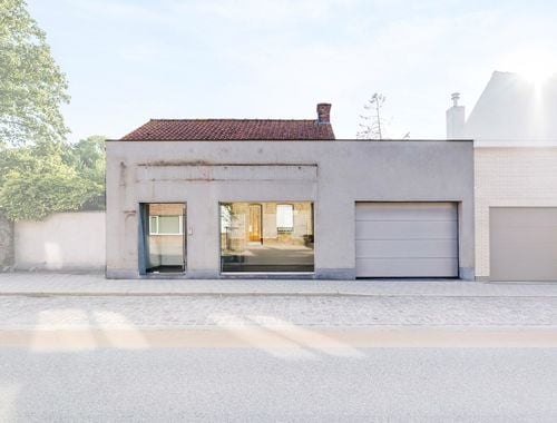                                         Kantoor te koop in Merkem, € 230.000
