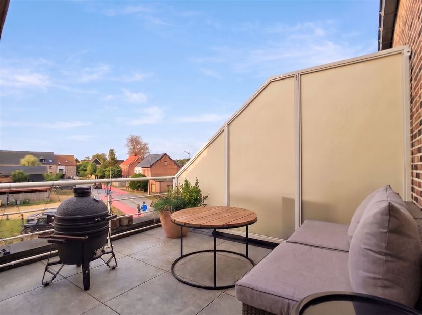 Appartement te koop in Monseigneur Raeymaekersstraat 16 bus 2.2,
                    2235 Westmeerbeek
