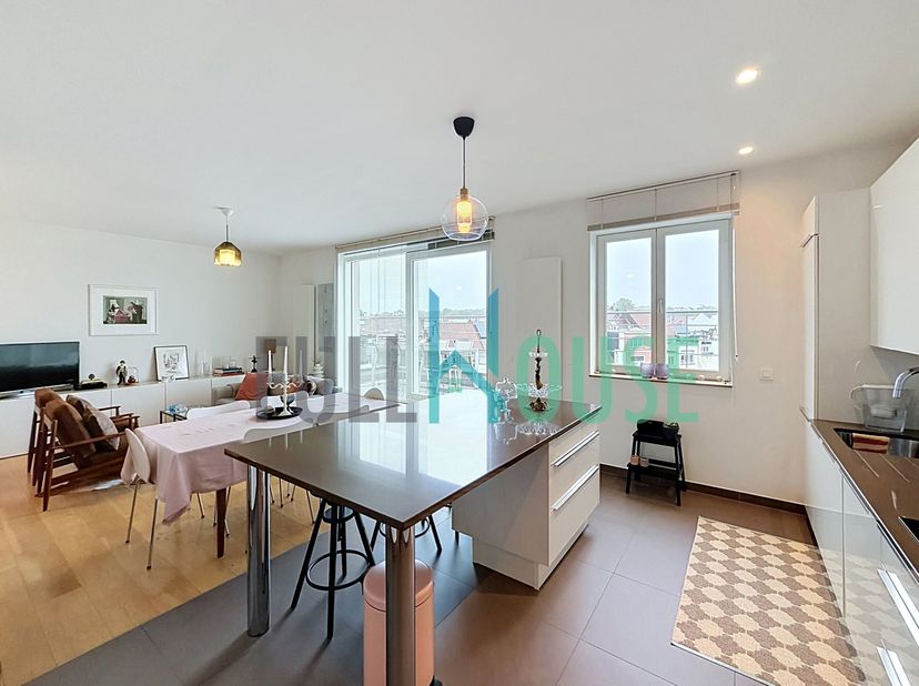 Appartement te huur
                    in 1050 Elsene