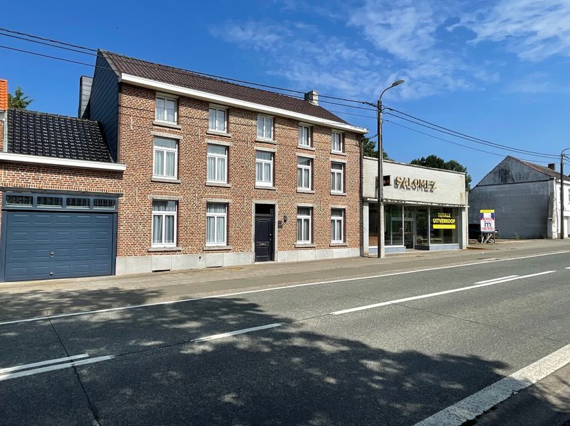 Huis te koop in ,
                    1480 Saintes