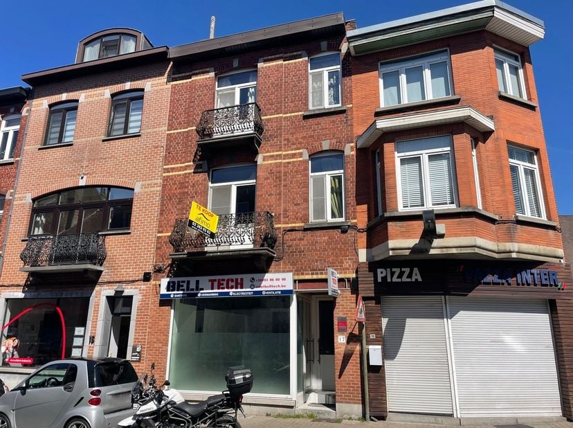 Bien professionnel à vendre à Sint-Amandsstraat 17 boîte 1,
                    1853 Strombeek-Bever