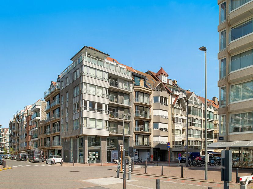 Bedrijfsvastgoed te huur in Koningslaan  250,
                    8300 Knokke