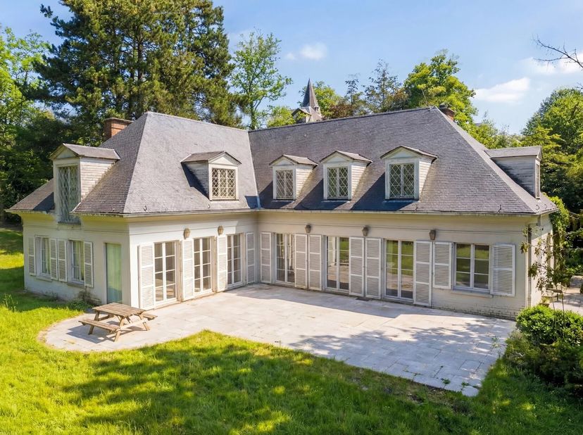 Huis te koop in ,
                    1180 Ukkel