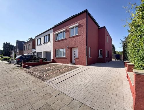                                         Maison à vendre à Mol, € 435.000
