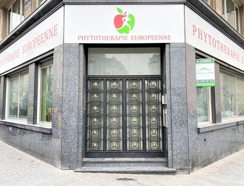                                         Commercieel Gebouw te koop in Brussel, € 550.000
