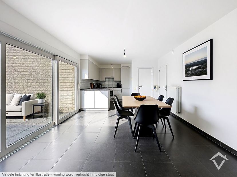 Op zoek naar een comfortabel en zonnig appartement op een vlotte ligging? Dan is dit instapklare gelijkvloers appartement in Gistel precies wat u zoek