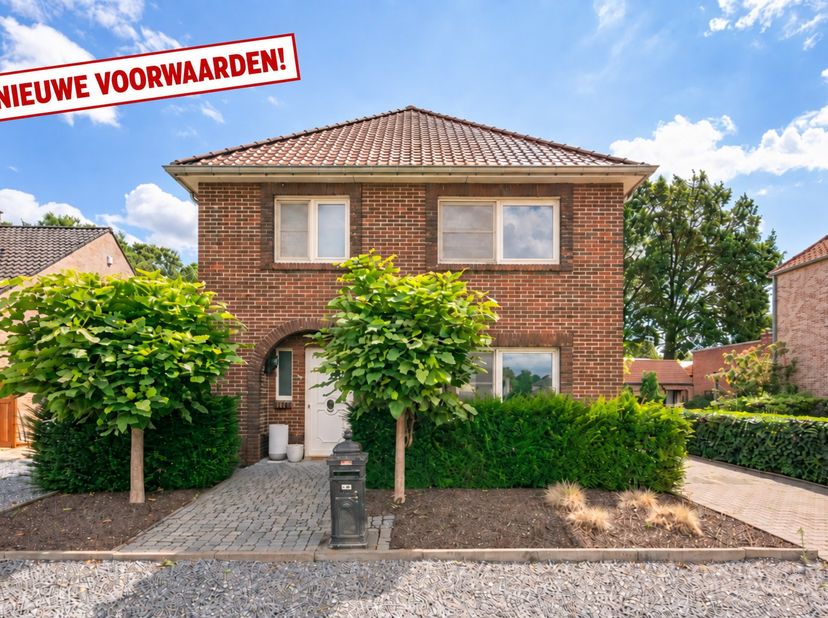 Huis te koop in Oude Kerkstraat 42,
                    3660 Opglabbeek