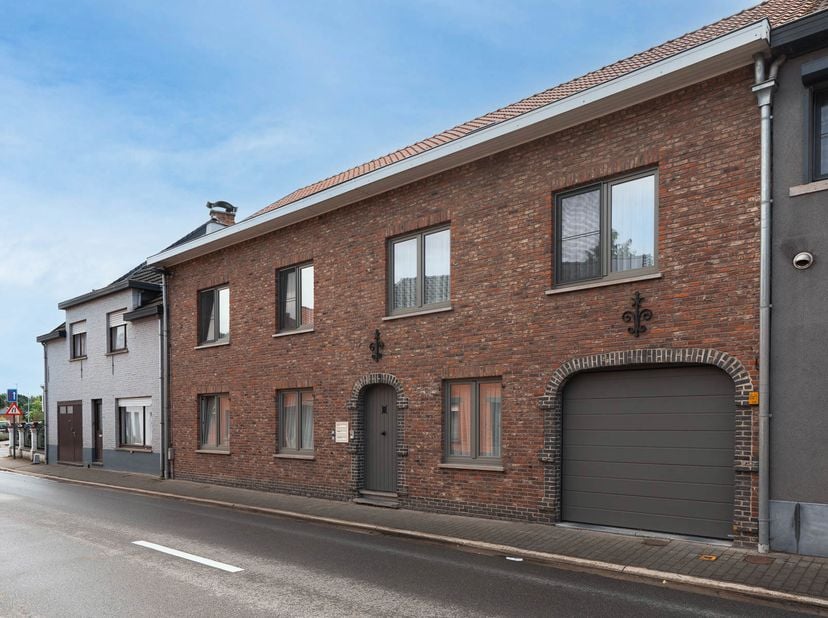 Voor meer informatie, extra foto’s of om een bezoek in te plannen, contacteer Joeri 016 199 346 of joeri.vandeven@homixx.be.<br />
Bent u op zoek naar