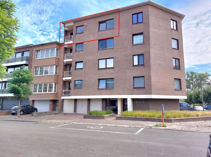 Appartement te koop in Laarbeeklaan 71,
                    1731 Zellik