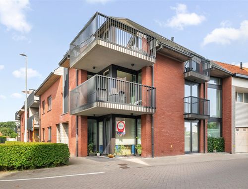                                         Gelijkvloers app. te koop in Ruddervoorde, € 295.000
