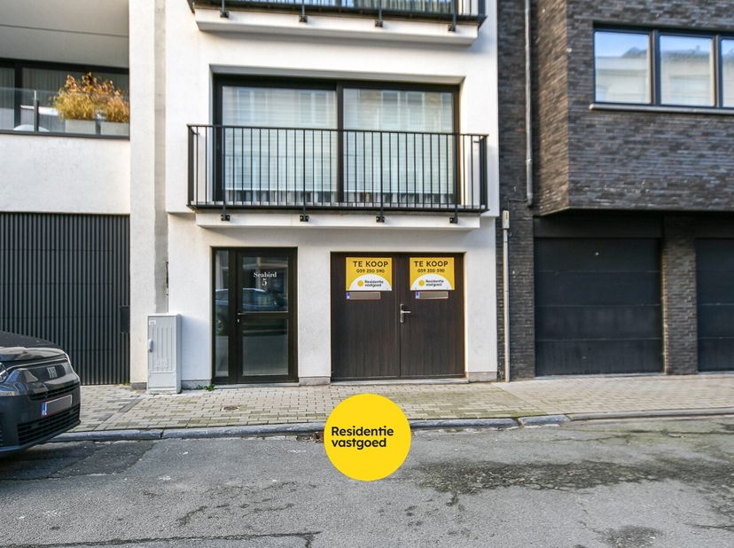 Garage à vendre
                    à 8420 Wenduine