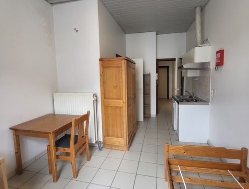                                         Studio te huur in Gent, € 595
