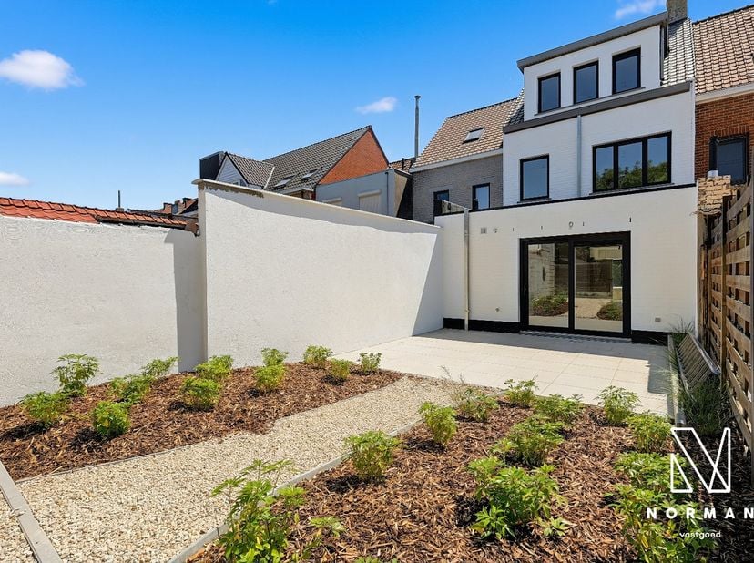 Huis te koop in Gulden-Sporenstraat 36,
                    8530 Harelbeke