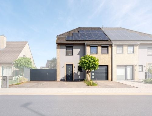                                         Woning te koop in Wielsbeke, € 415.000
