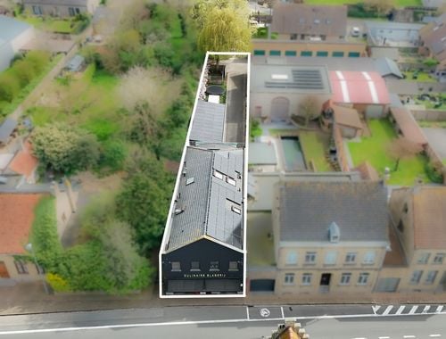                                        Bien commercial avec habitation à vendre à Alveringem, € 535.000
