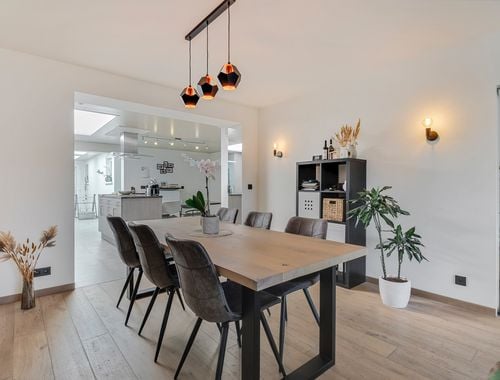                                         Woning te koop in Zwevegem, € 325.000
