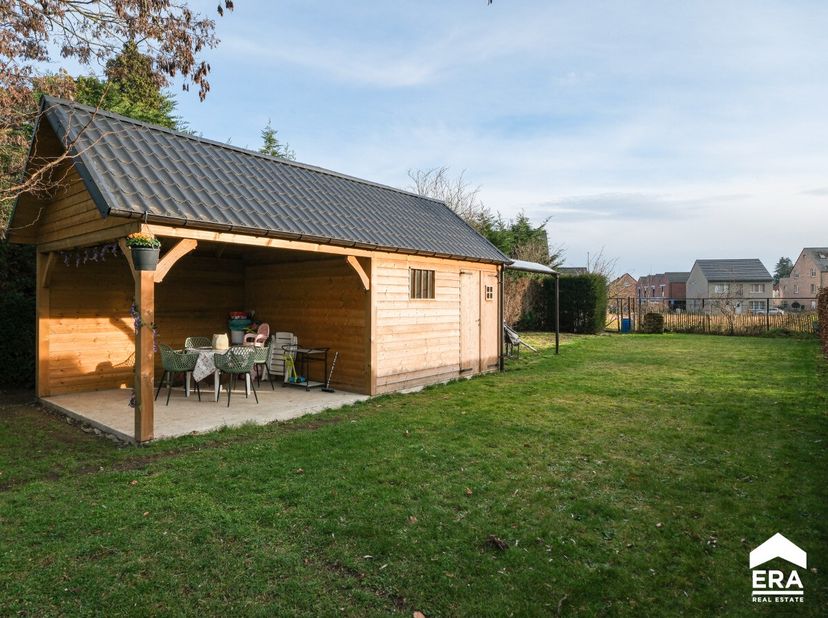 [[ CE BIEN PARTICIPE À LA JOURNÉE MAISONS OUVERTES ERA LE 13/6 DE 11:00 À 12:00 ]]<br />
Ce bien participe à la Journée Maisons Ouvertes ERA. Visitabl