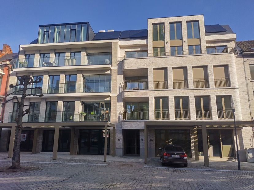 Brasserie te huur in hartje Hasselt – toplocatie tegenover de kathedraal<br />
<br />
Bent u op zoek naar een unieke opportuniteit om uw horecadroom w