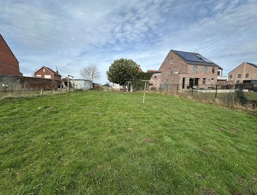                                         Terrain à bâtir à vendre à Pellenberg, € 319.000
