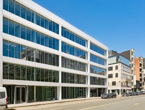                                         Bureaux à louer à Antwerpen, € 12.903,75
