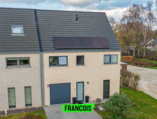                                         Koppelwoning te koop in Zichem, € 550.000
