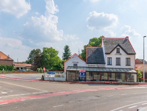                                         Handelspand met woonst te koop in Zepperen, € 349.000
